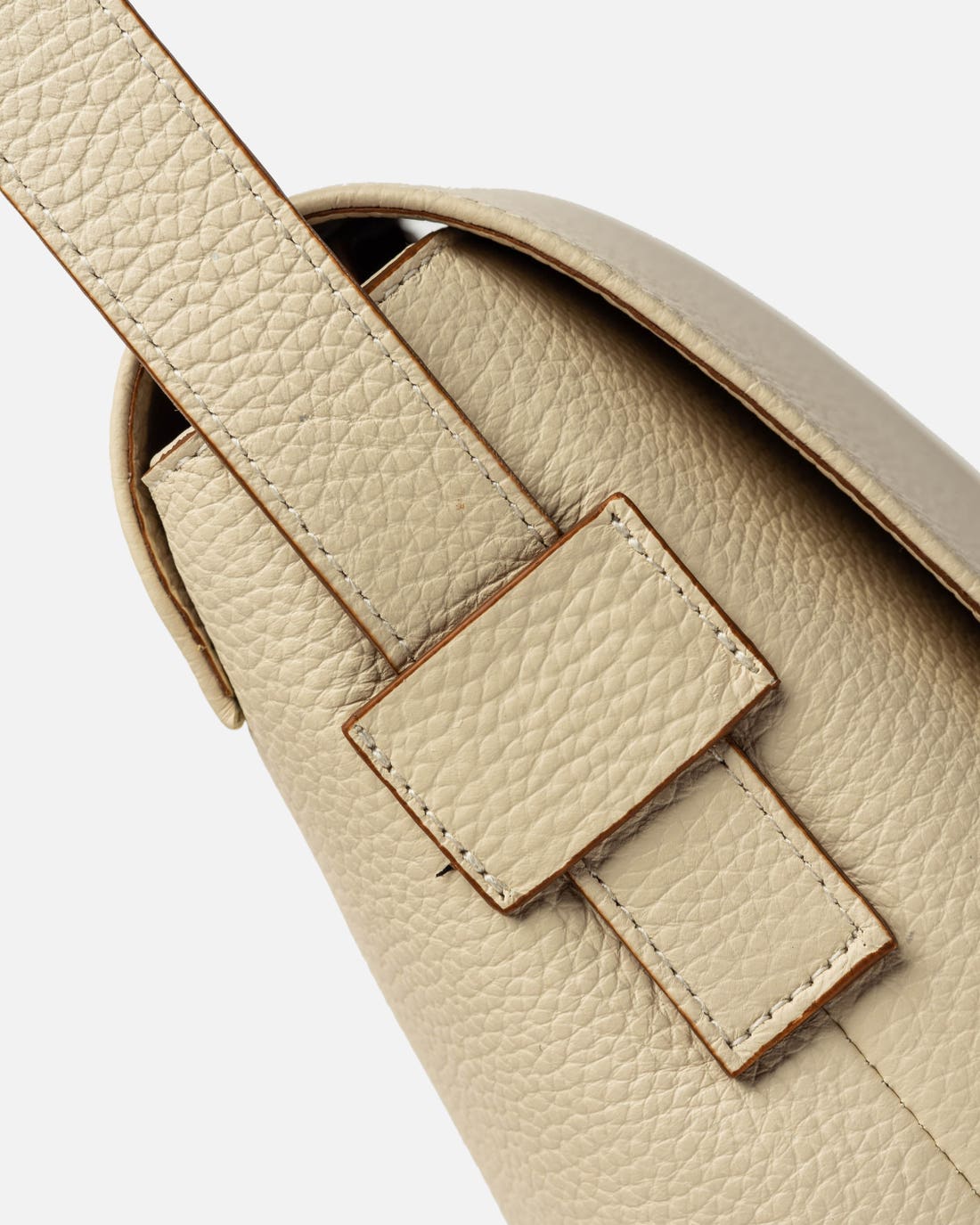 Bandolera Hana en cuero graneado