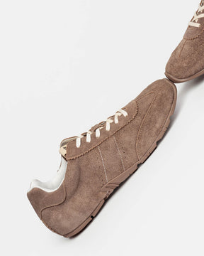 Sneaker Julie en gamuza