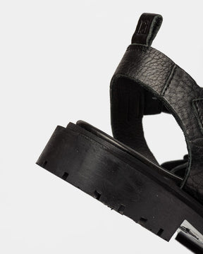 Sandalia media Alba en cuero graneado